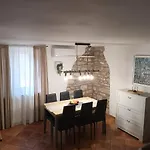 Giovanna Villa *